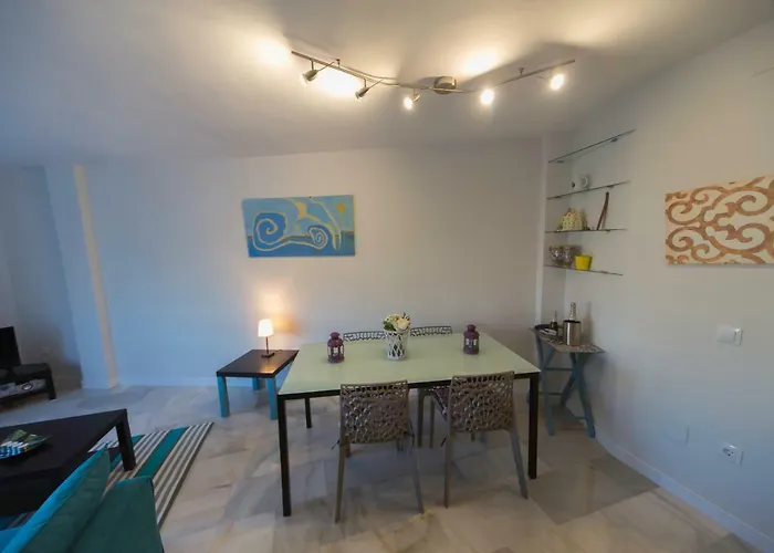 Quiet Downtown Apartment Málaga